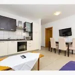 Apartment Livajic *